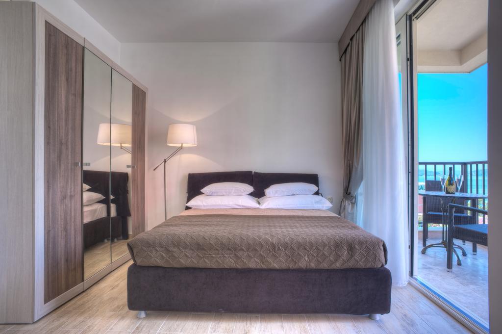 Guest House Przno Bay Sveti Stefan Εξωτερικό φωτογραφία