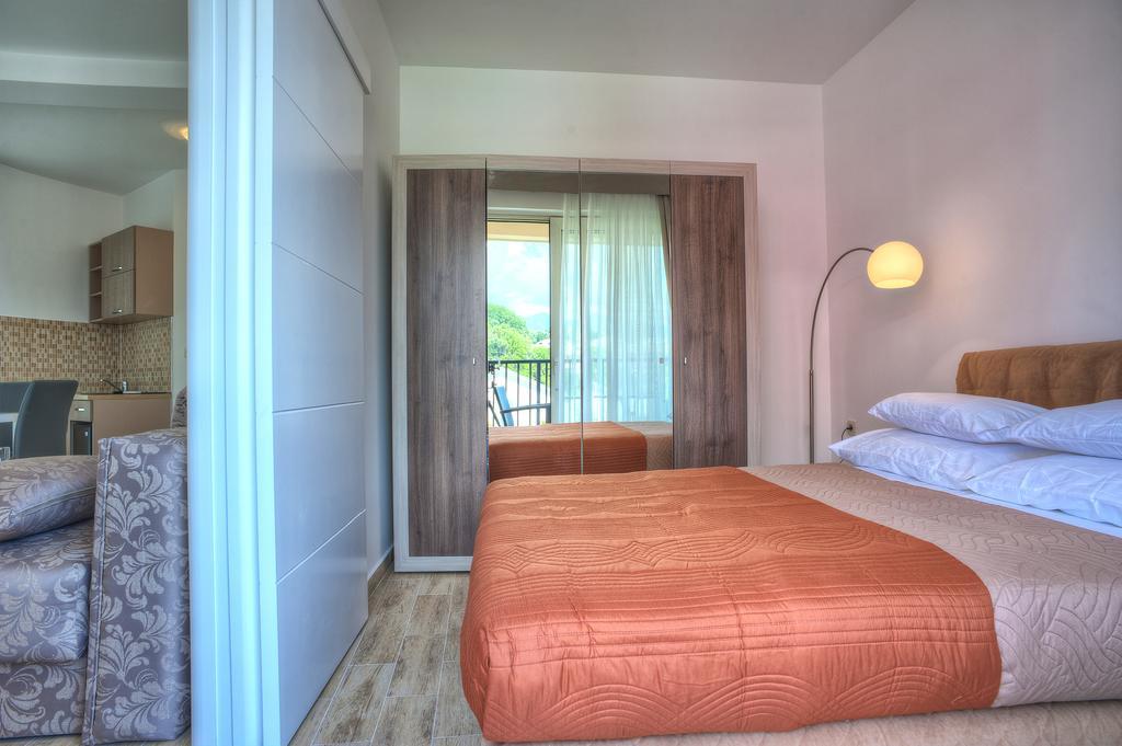Guest House Przno Bay Sveti Stefan Εξωτερικό φωτογραφία